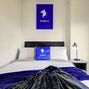  Apartment Spacious - Penthouse 2 Bed With Secure Allocated Parking United Kingdom